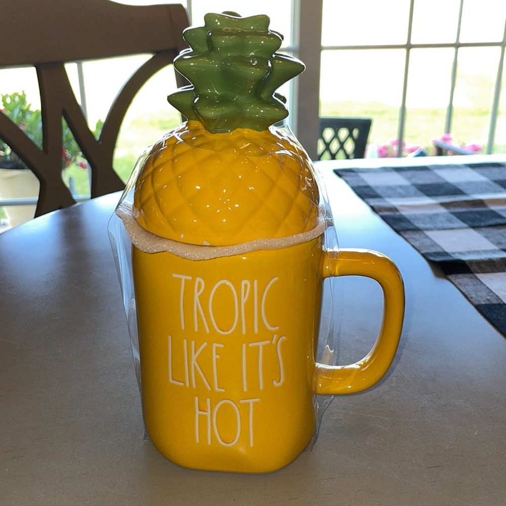 Rae Dunn Tropic Like It’s Hot Mug